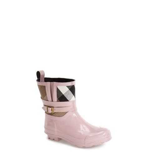 toddler burberry rain boots.